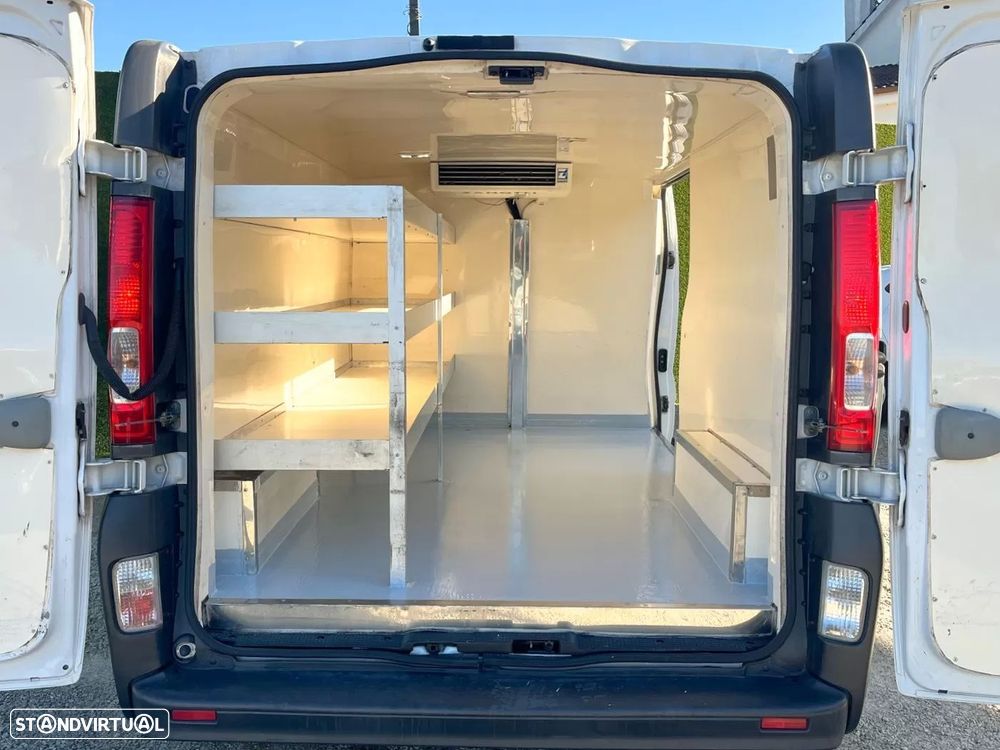 Opel vivaro 2.0d c/frio de conservaÇÃo - 9