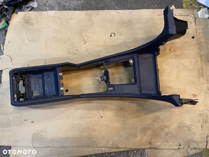Tunel środkowy niebieski Bmw e38 Europa - 1