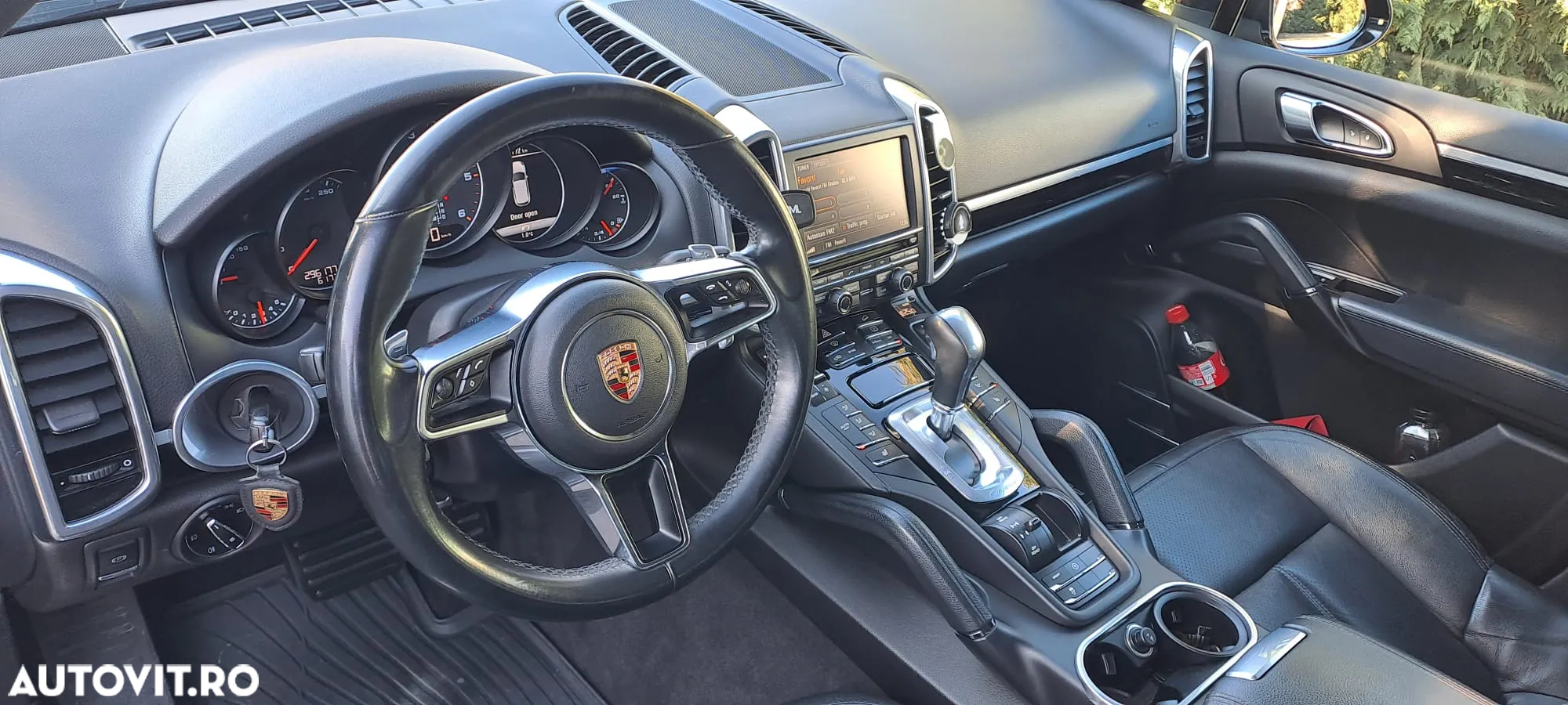 Porsche Cayenne 3.0 L - 6