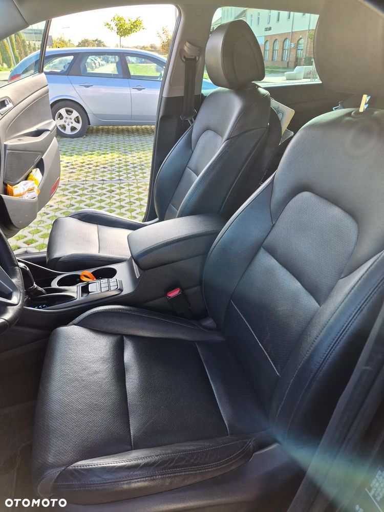 Hyundai Tucson 2.0 CRDI 4WD Automatik Premium - 20