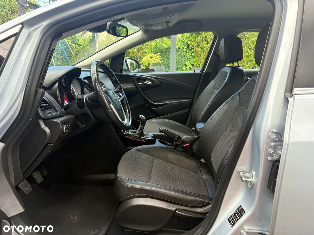 Opel Astra 1.4 Turbo Cosmo - 9