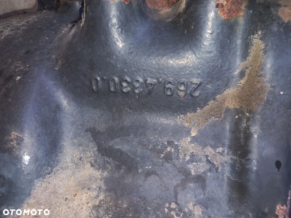 Most obudowa mostu przód tył ,zwolnica,zwrotnica,układ planetarny,atak,koło ataku wałek,półoś explorer,titan,antares,same,lamborghini,hurlimann,deutz,agroplus,agrosun,agrotron,silver,formuła,master,racing,premium,r774,0.467.473.0 ,01127250/20 ,445.4410.0 ,2324411 ,202.3111.0 ,25544100 ,91071140 ,9107.110.0, 269.4330.0 ,275.4356.0 ,255.3110.0 ,270.4741.0 ,.91311100 . 0.008.3208.0 , 0.008.3210.3,269.4331.0, 27244100. - 26