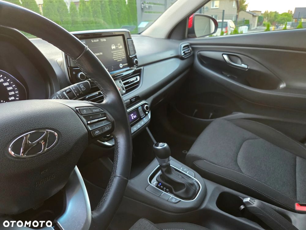 Hyundai i30 1.6 D Comfort DCT - 13