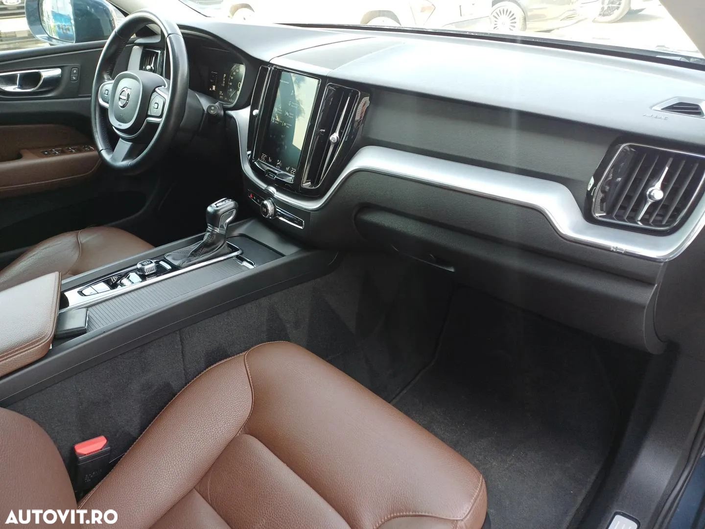 Volvo XC 60 D4 AWD Geartronic Momentum - 25