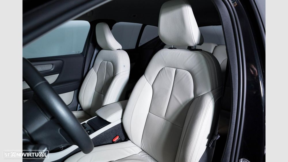 Volvo XC 40 — fotografia 15