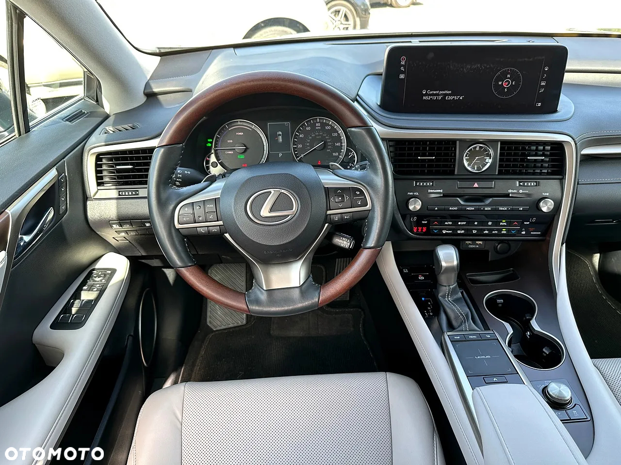 Lexus RX - 9