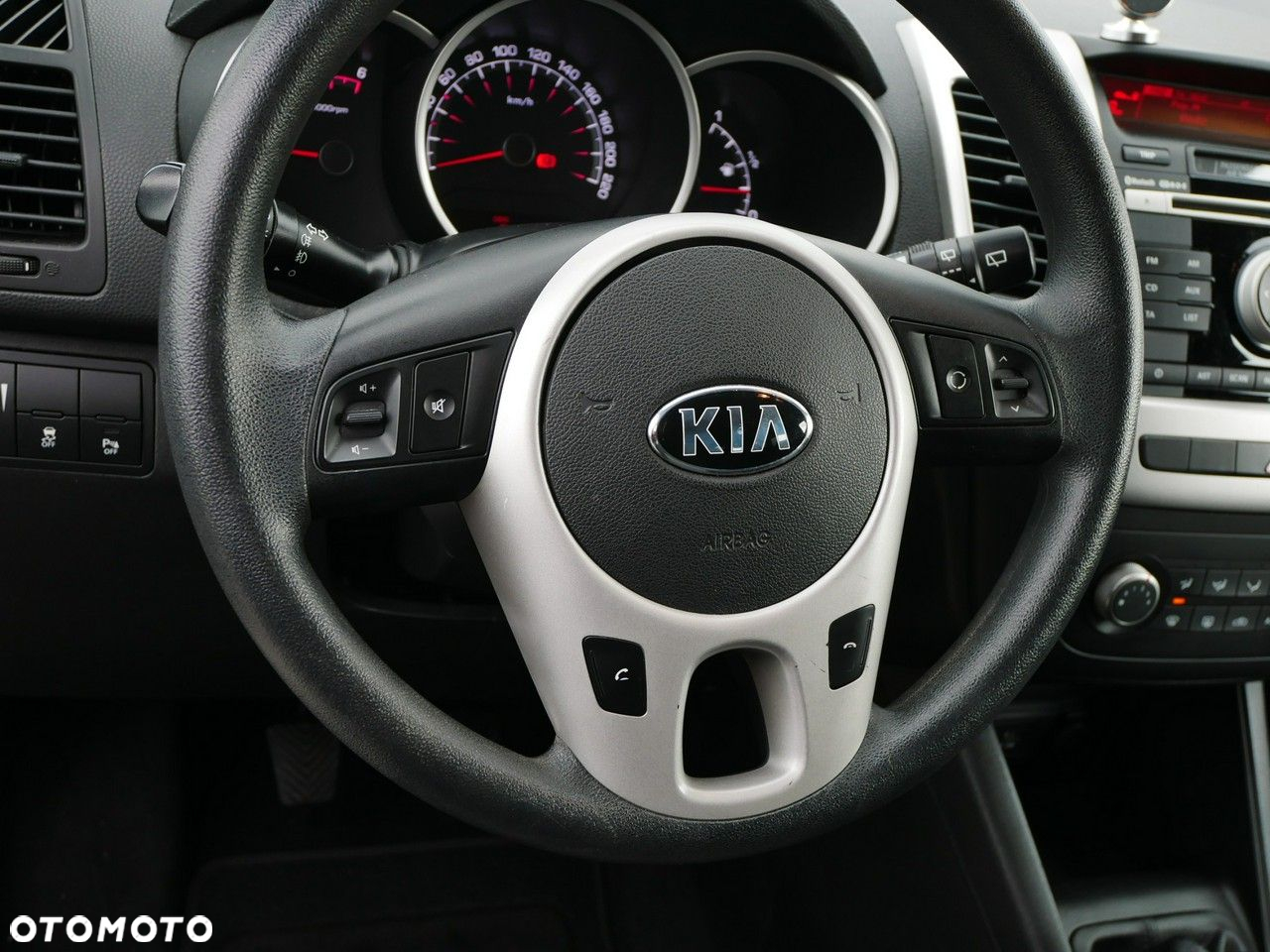 Kia Venga 1.4 CRDi 90 Attract - 14