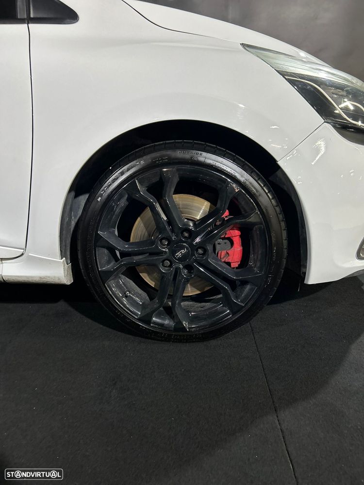 Renault Clio 1.6 T RS EDC - 5