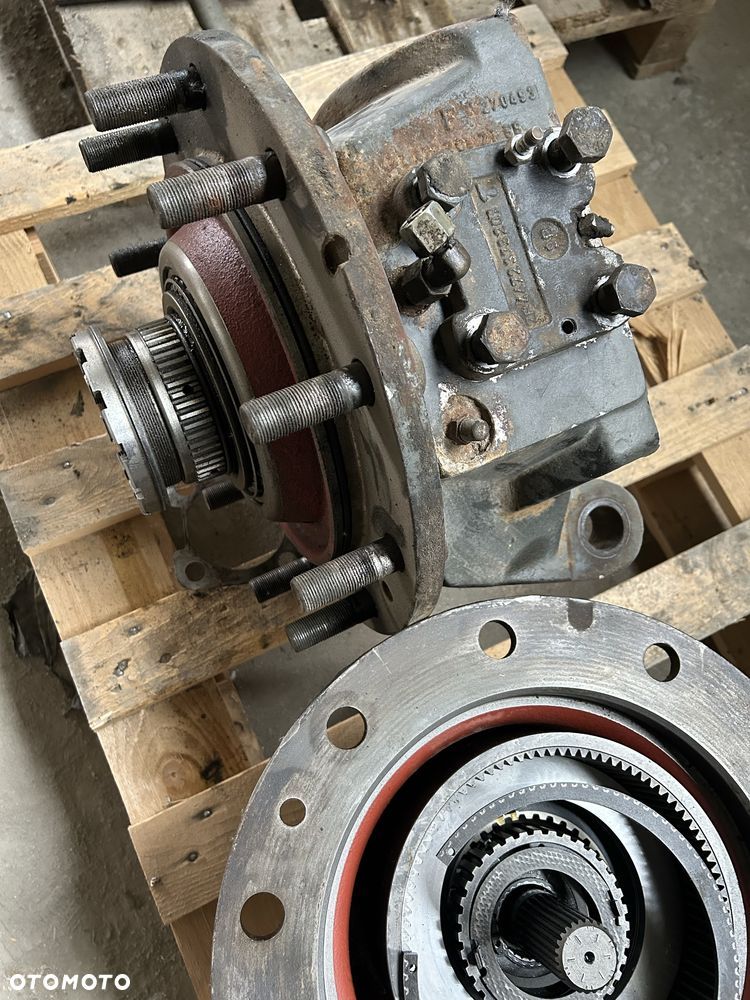 Zwrotnica, zwolnica lewa strona most ZF APL-B355 koparka zeppelin 15 - 2