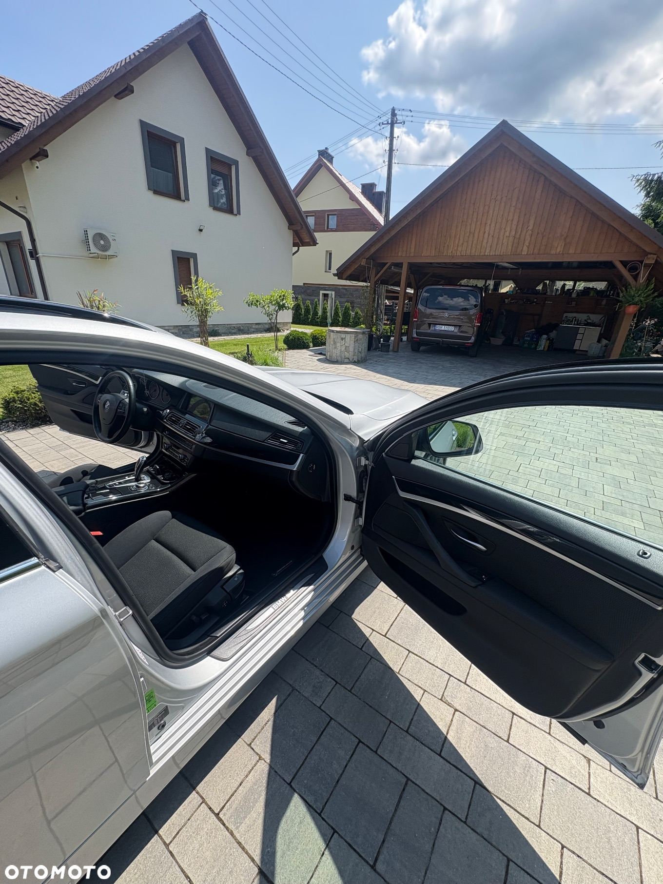 BMW Seria 5 525d xDrive Touring Modern Line - 12