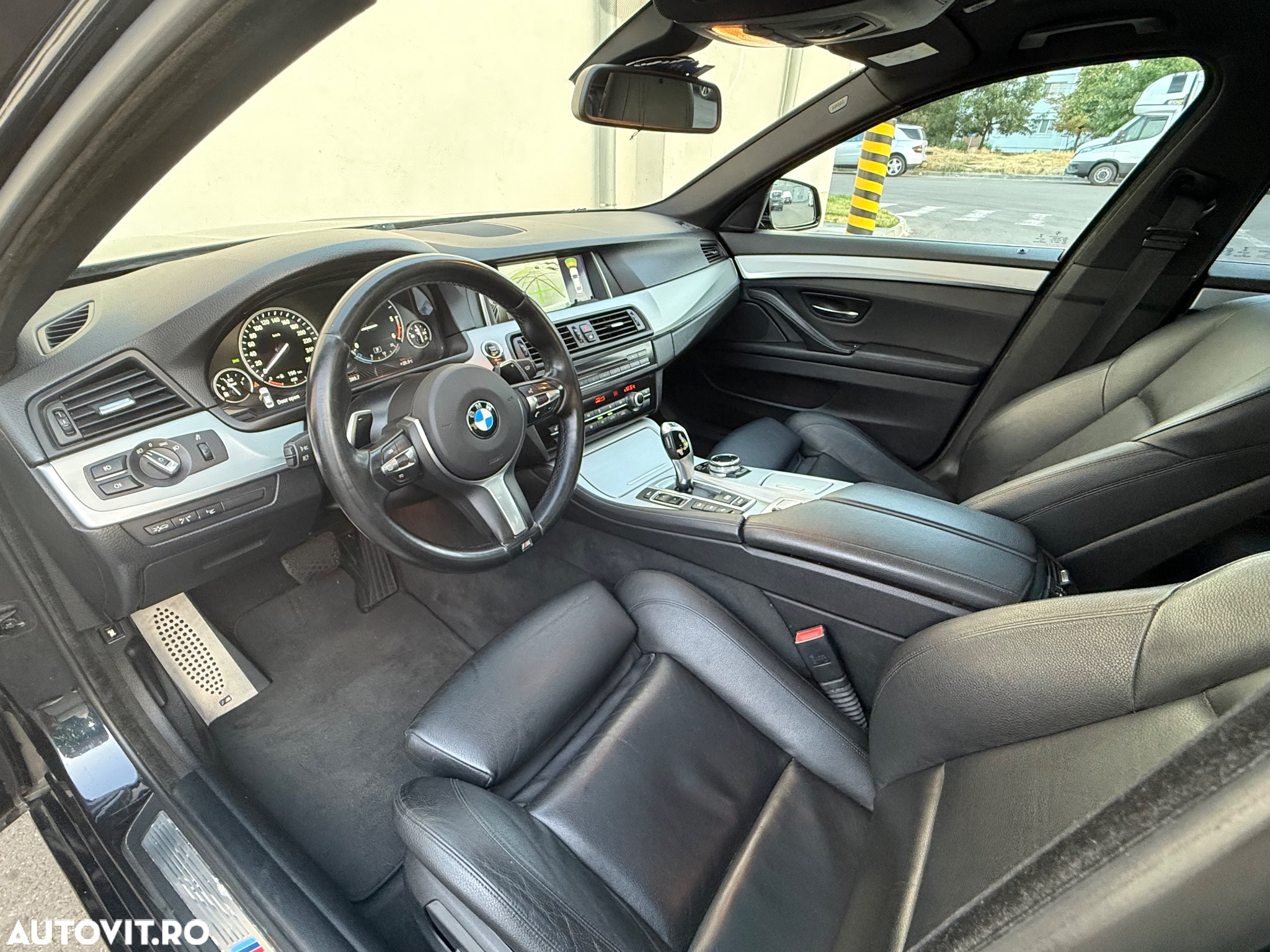 BMW Seria 5 520d xDrive - 6