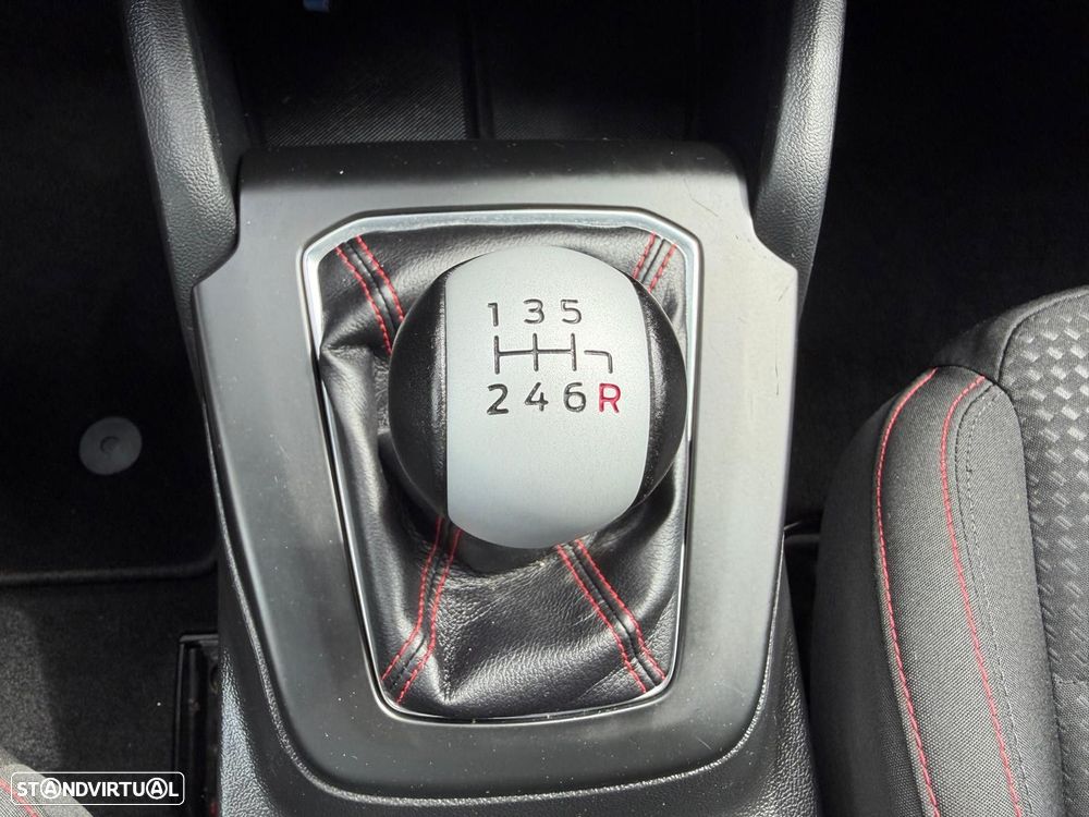 Ford Focus SW 1.0 EcoBoost MHEV ST-Line - 24