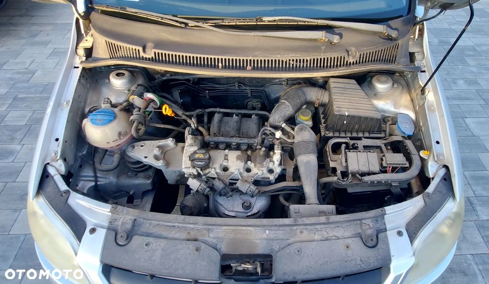 Volkswagen Fox - 10