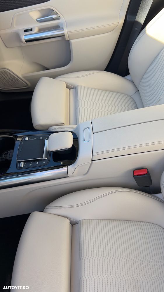 Mercedes-Benz GLA 250 e 8G-DCT - 23