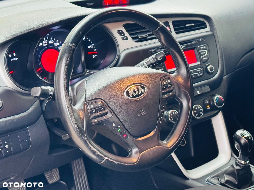 Kia Ceed 1.6 CRDi L - 23