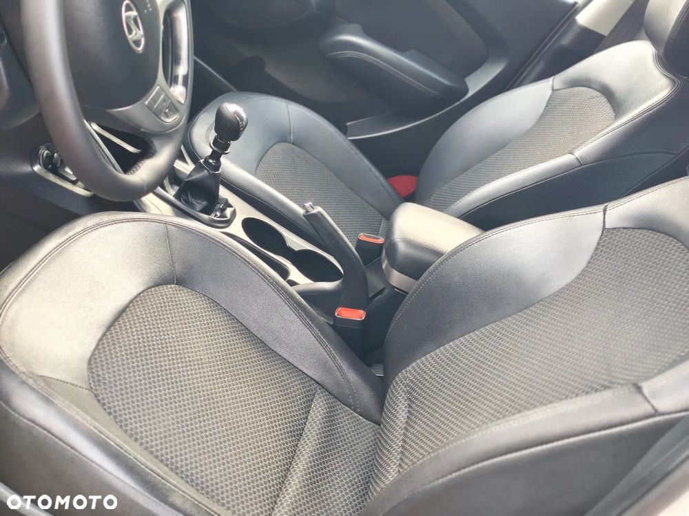 Hyundai ix35 1.6 GDI Premium 2WD - 16