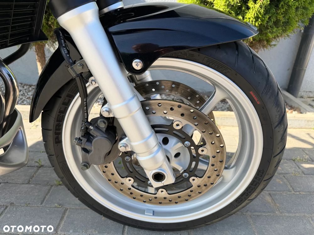 Yamaha FZ - 13
