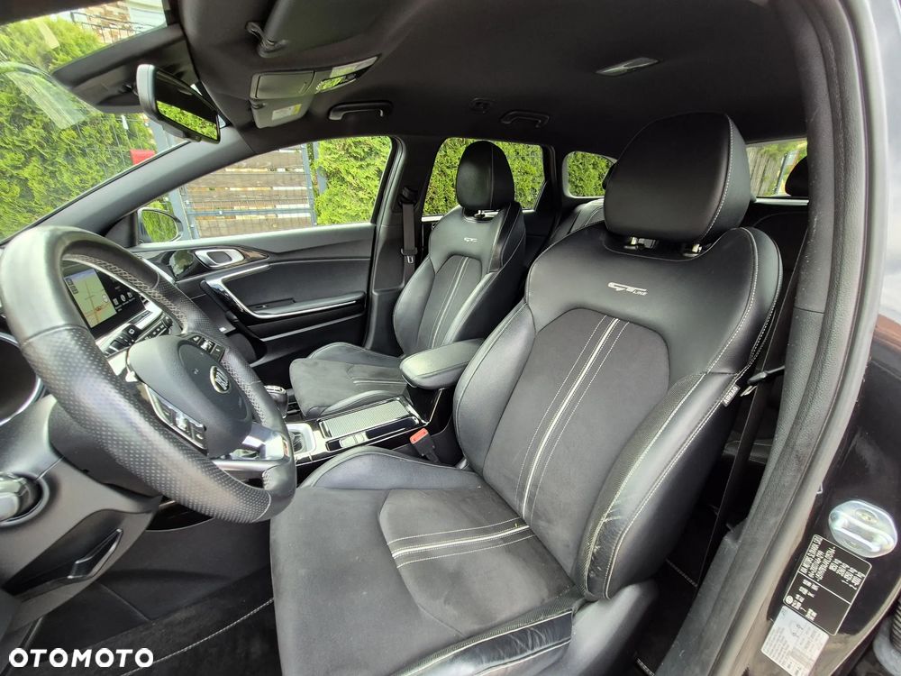 Kia Ceed 1.4 T-GDI OPF GT Line - 24