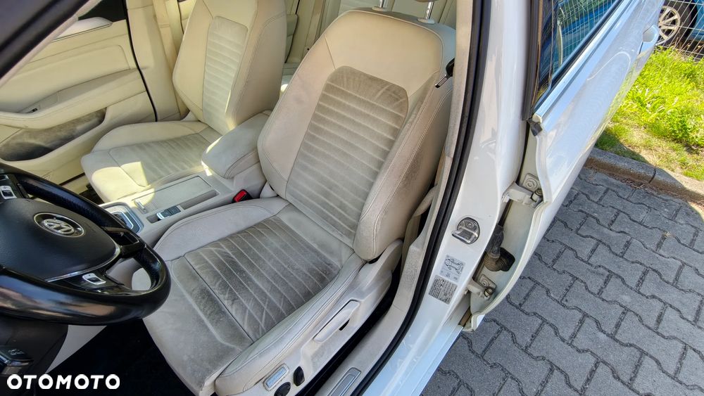 Volkswagen Passat 2.0 TDI BMT 4Mot Highline DSG - 33