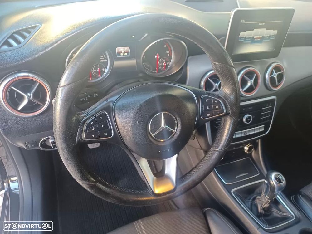 Mercedes-Benz CLA 180 d Shooting Brake Urban - 11