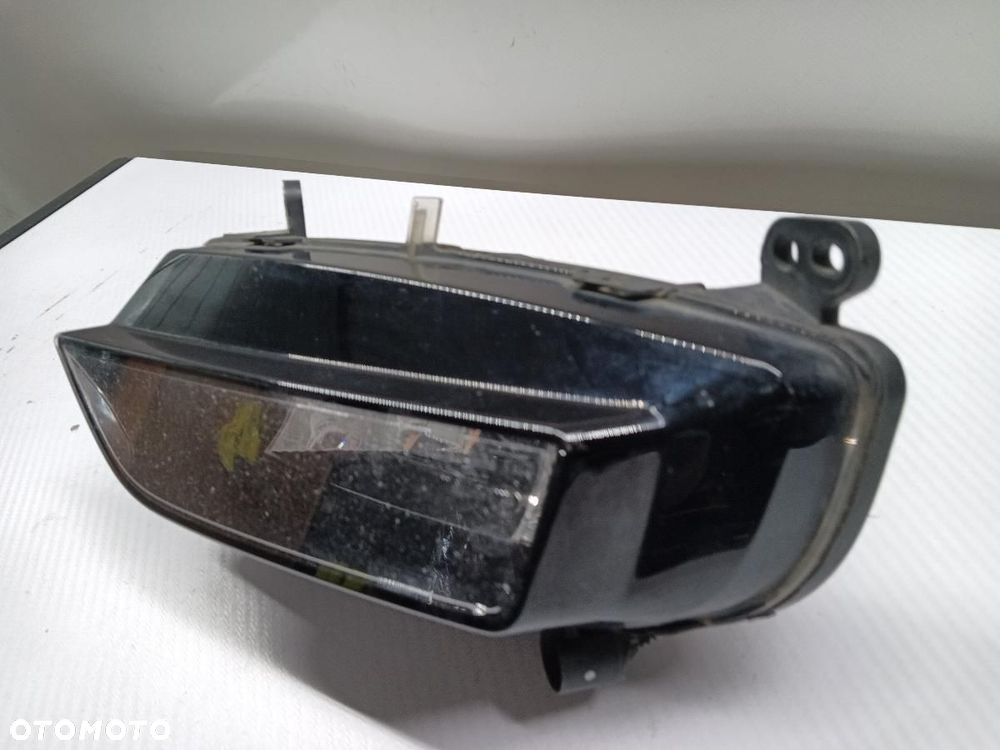 HALOGEN PRZÓD PRZEDNI PRAWY AUDI A4 B8 8K0941700 - 3