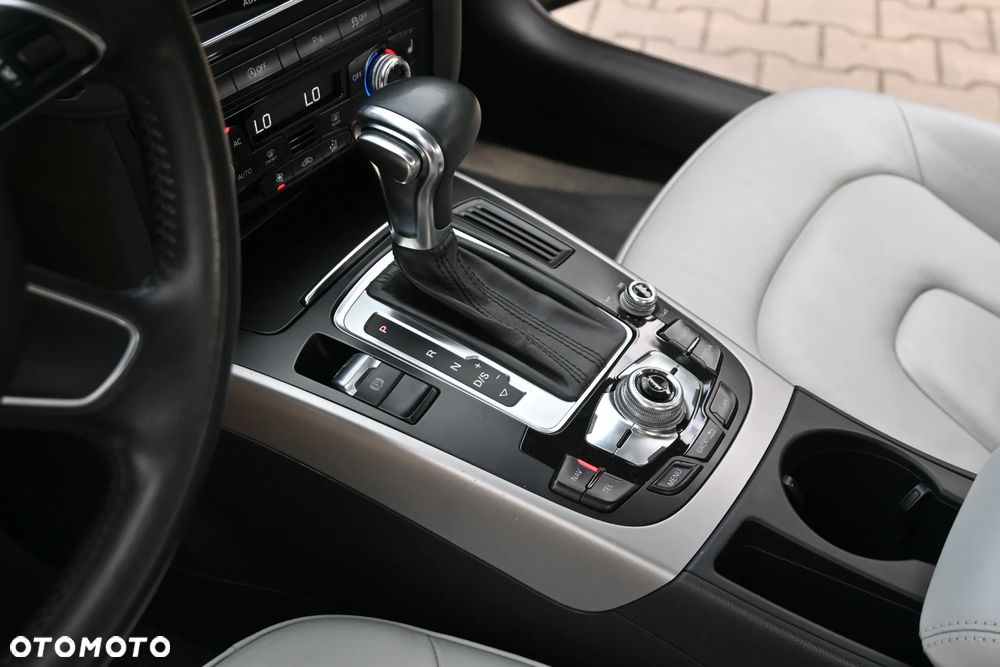 Audi A4 Avant 2.0 TFSI quattro S tronic S line Sportpaket - 38