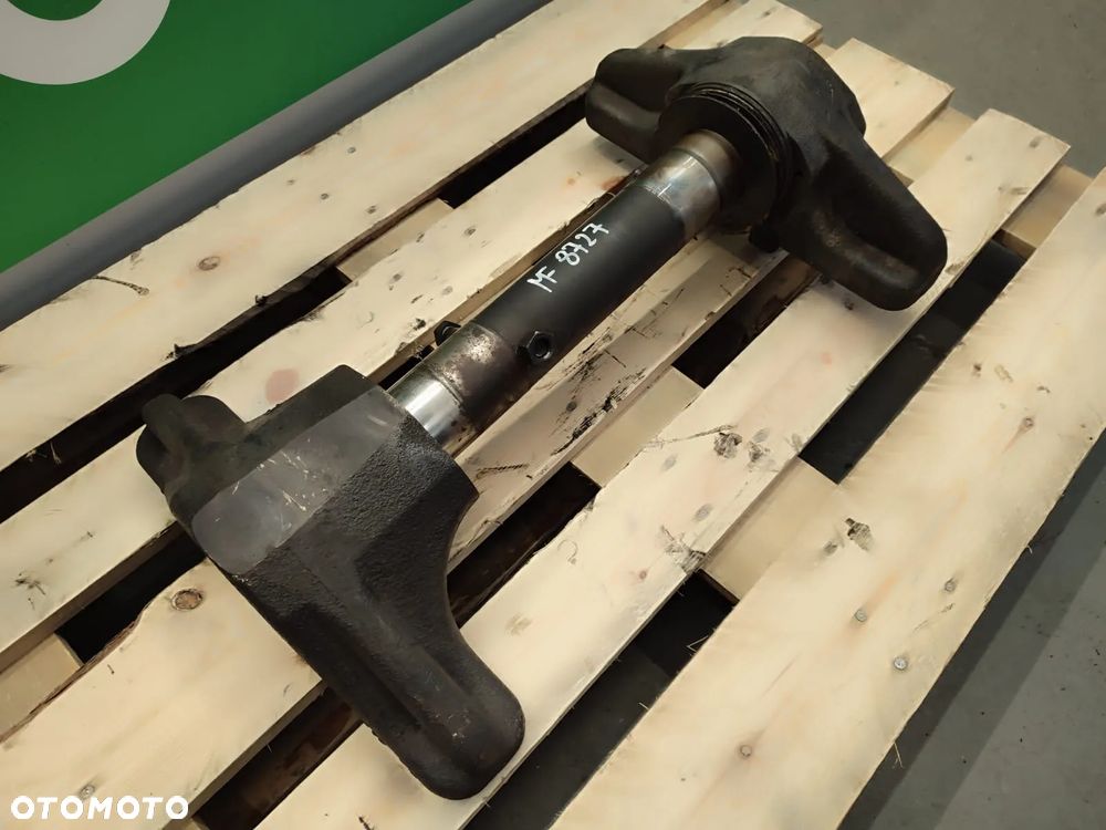 Wspornik osi przedniej 4276006 MASSEY FERGUSON 8727 - 7