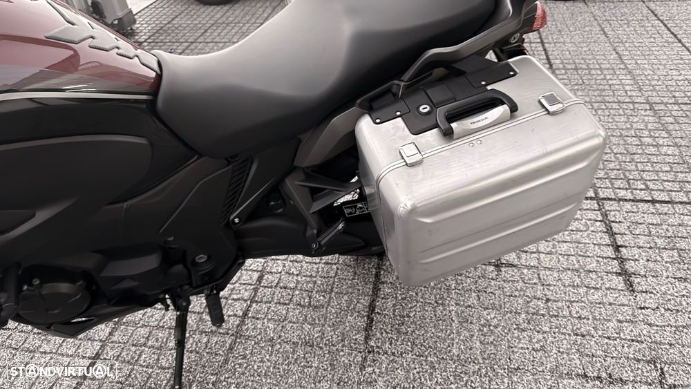 Honda VFR Crosstuer 1200 - 12