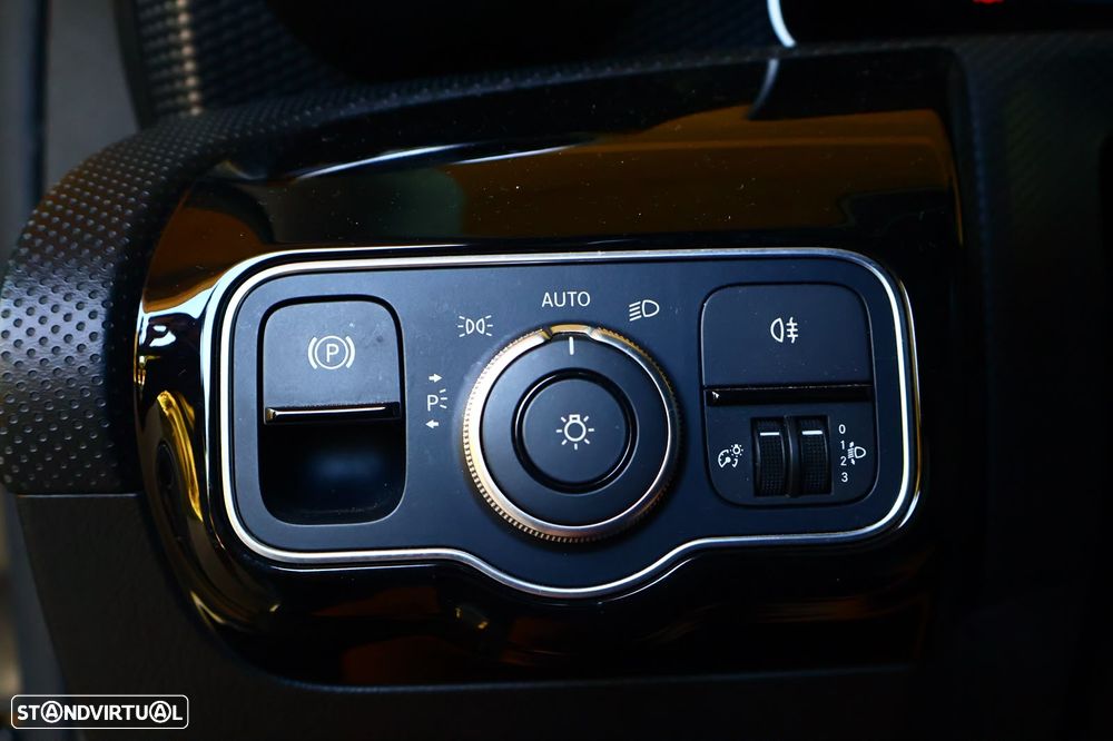 Mercedes-Benz A 180 d 7G-DCT Progressive - 14