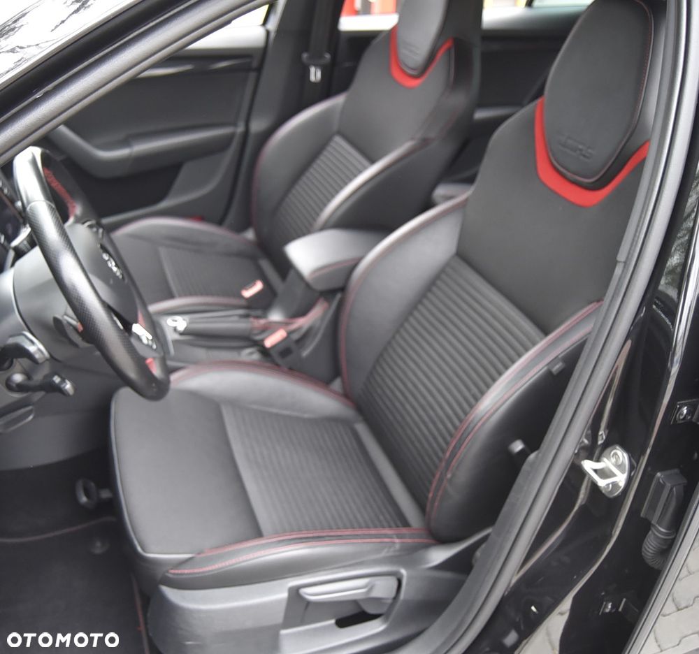 Skoda Octavia 2.0 TDI 4x4 DSG RS - 17