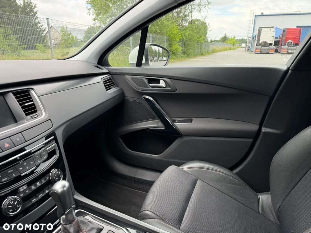 Peugeot 508 1.6 e-THP Allure S&S - 12