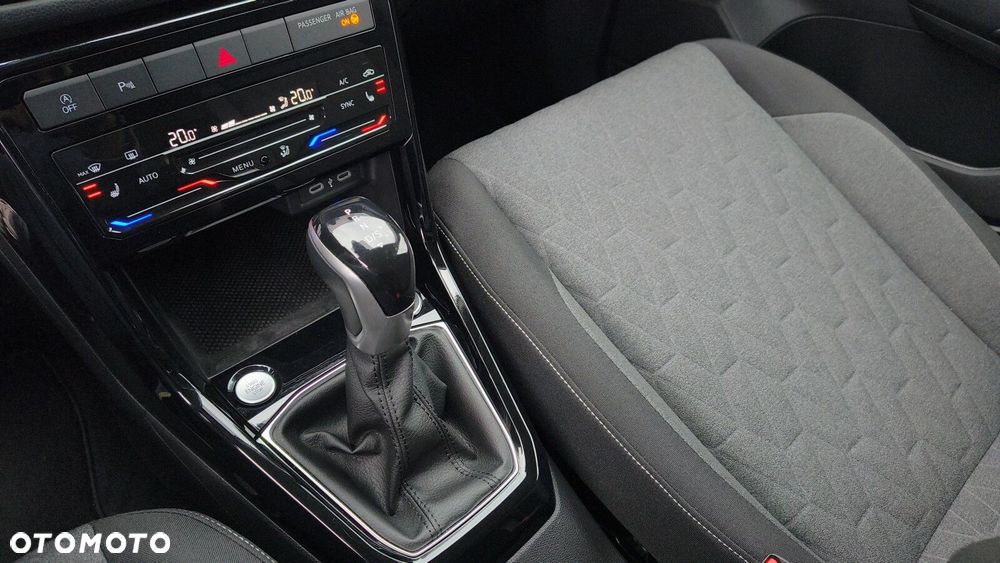 Volkswagen T-Cross - 25