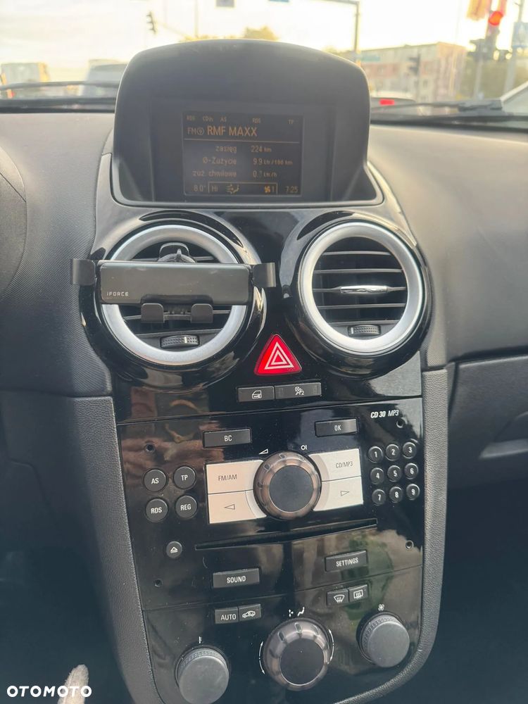 Opel Corsa - 11