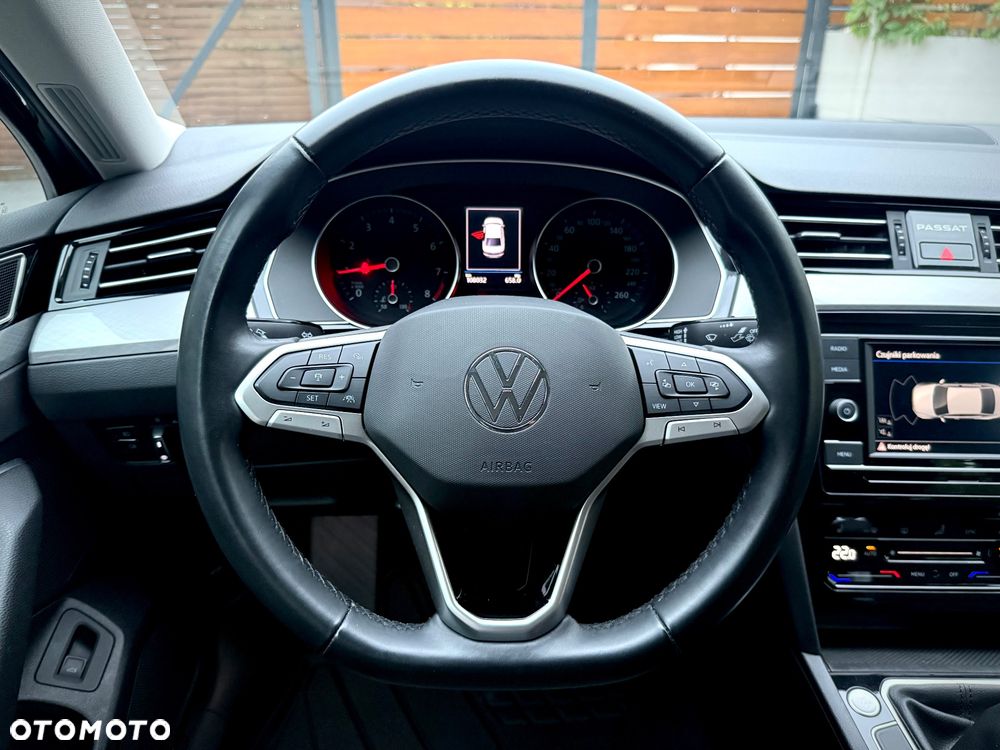 Volkswagen Passat 1.5 TSI EVO Business - 10