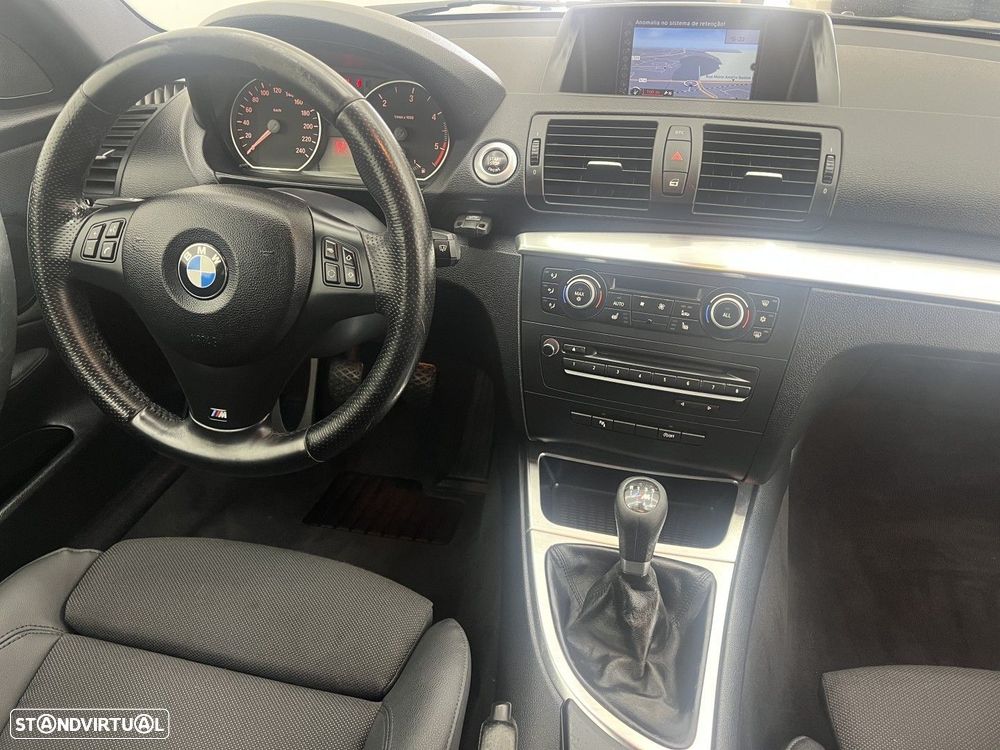 BMW 118 d Pack M - 14