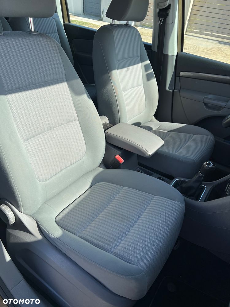 Seat Alhambra 2.0 TDI DPF Ecomotive - 16