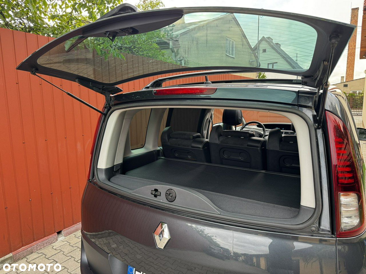 Renault Espace 2.0 dCi FAP Privilege - 23