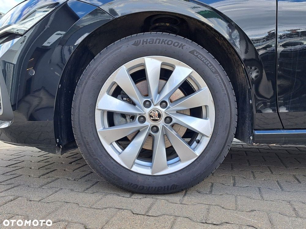 Skoda Superb 1.5 TSI mHEV Selection DSG - 35