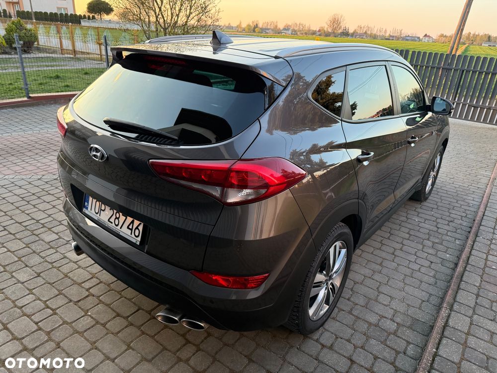Hyundai Tucson 2.0 CRDi 4WD Automatik Passion - 24