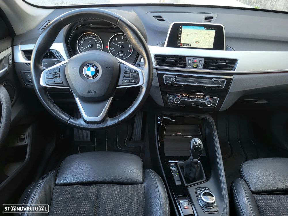 BMW X1 16 d sDrive Line xLine - 22