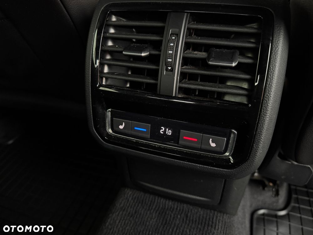 Volkswagen Arteon 2.0 TDI SCR DSG R-Line Edition - 11