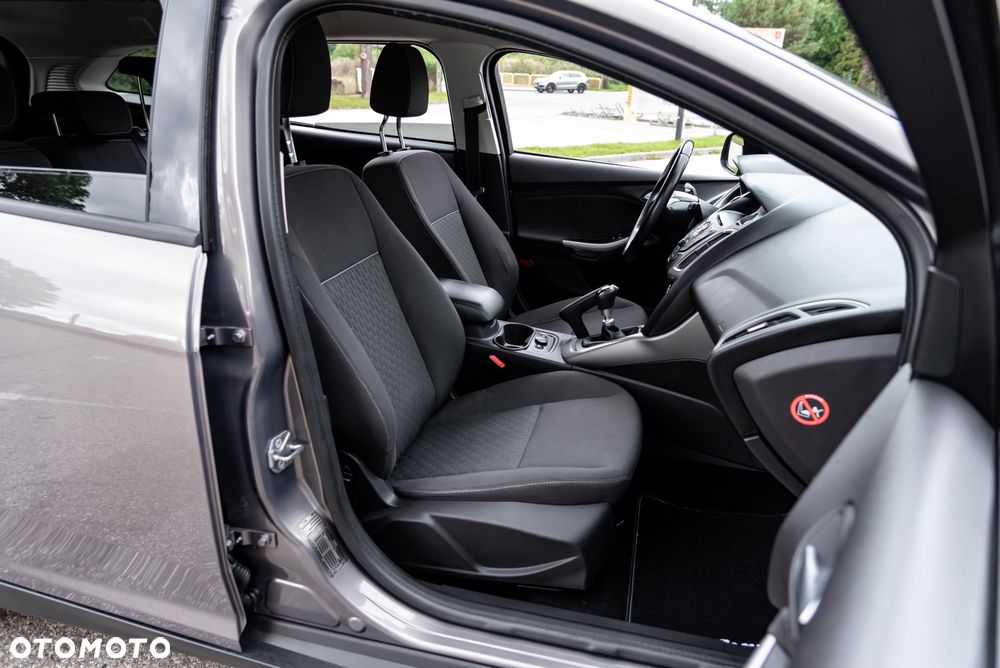 Ford Focus 1.0 EcoBoost Start-Stopp-System TREND - 24