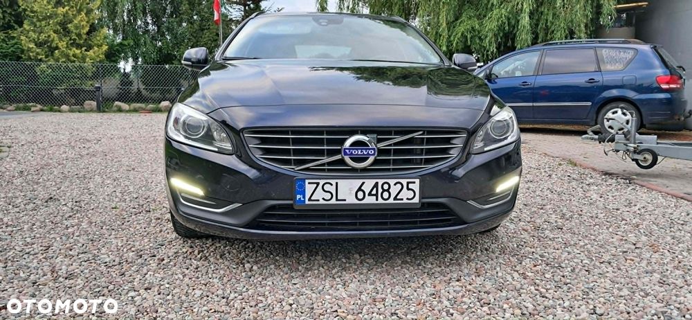 Volvo V60 D3 Momentum - 3