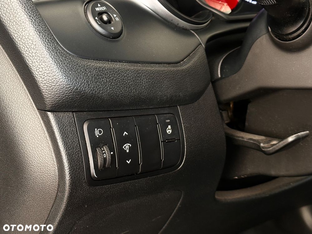 Kia Ceed 1.4 CVVT Dream Team Edition - 24