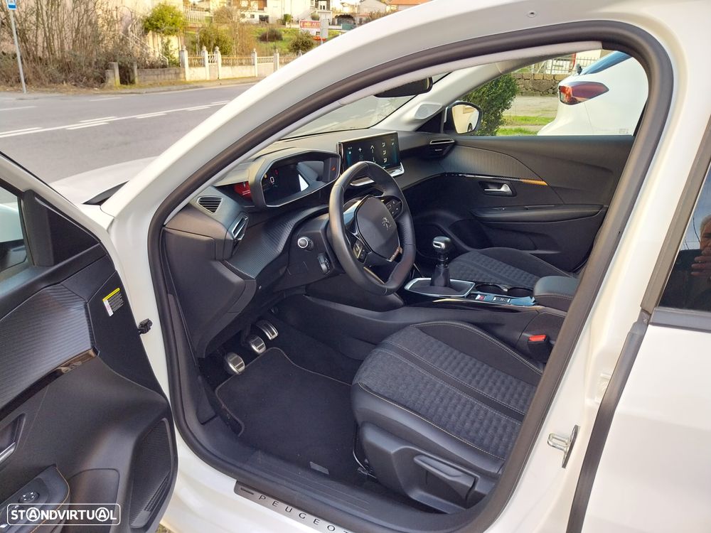 Peugeot 208 1.2 Allure - 6