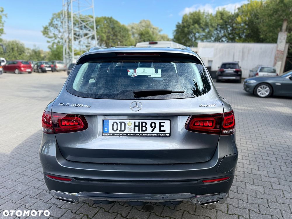 Mercedes-Benz GLC 300 de 4Matic 9G-TRONIC - 10