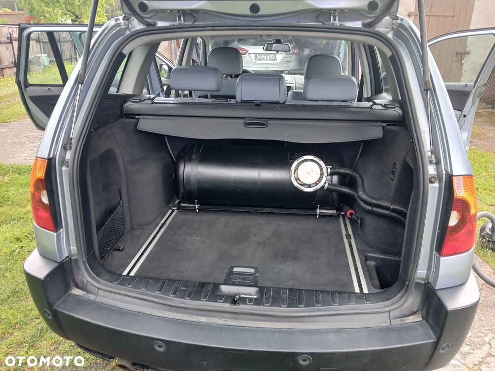 BMW X3 xDrive20i - 13