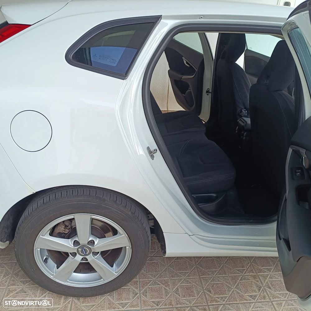 Volvo V40 1.6 D2 Kinetic Eco - 3