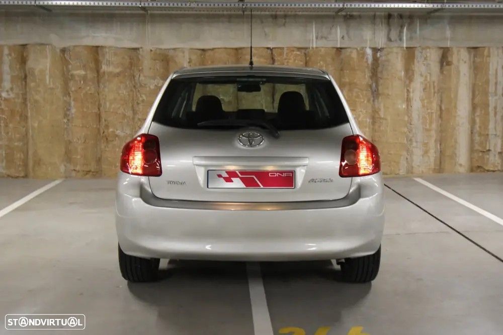 Toyota Auris - 4