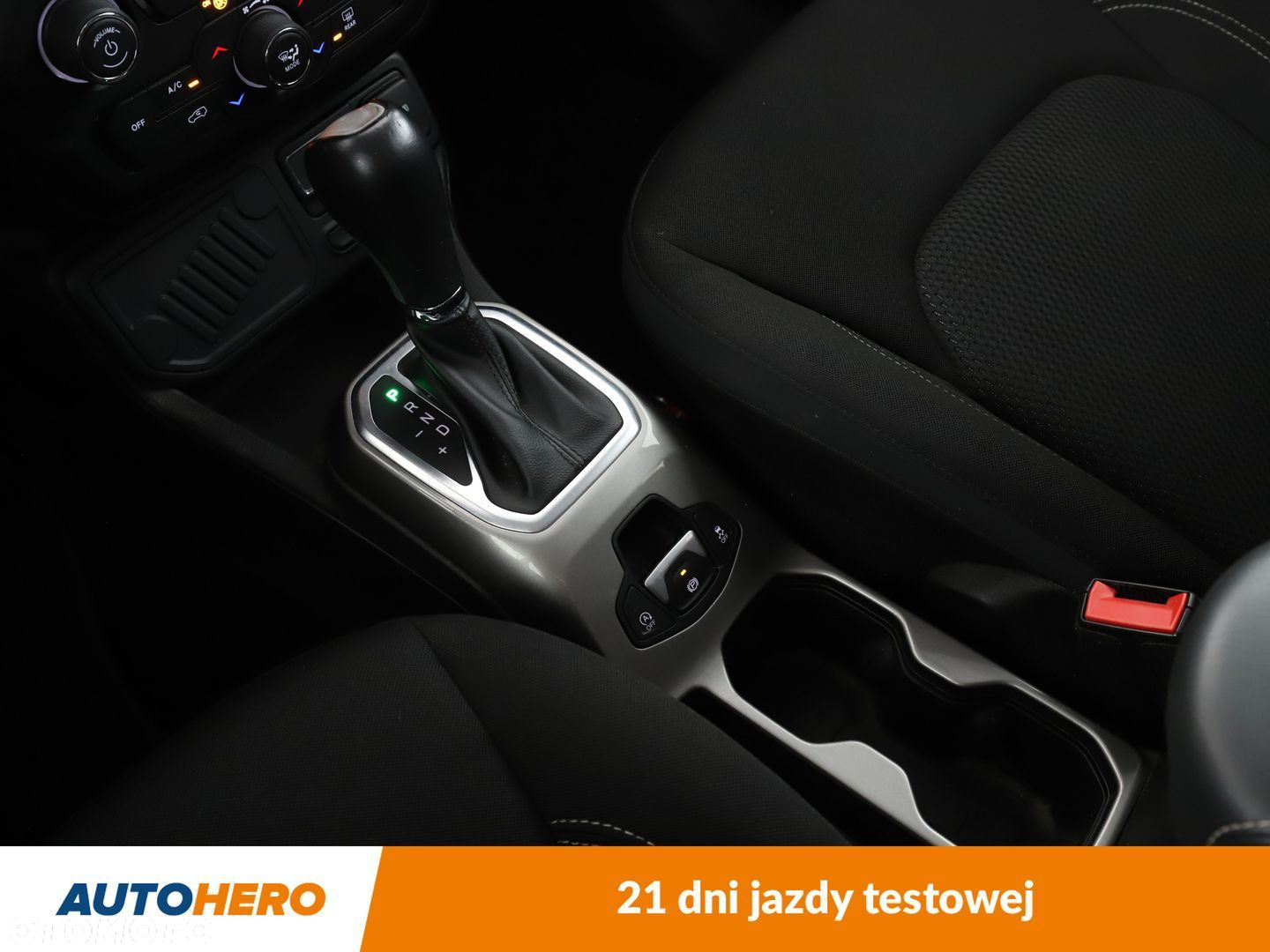 Jeep Renegade - 26